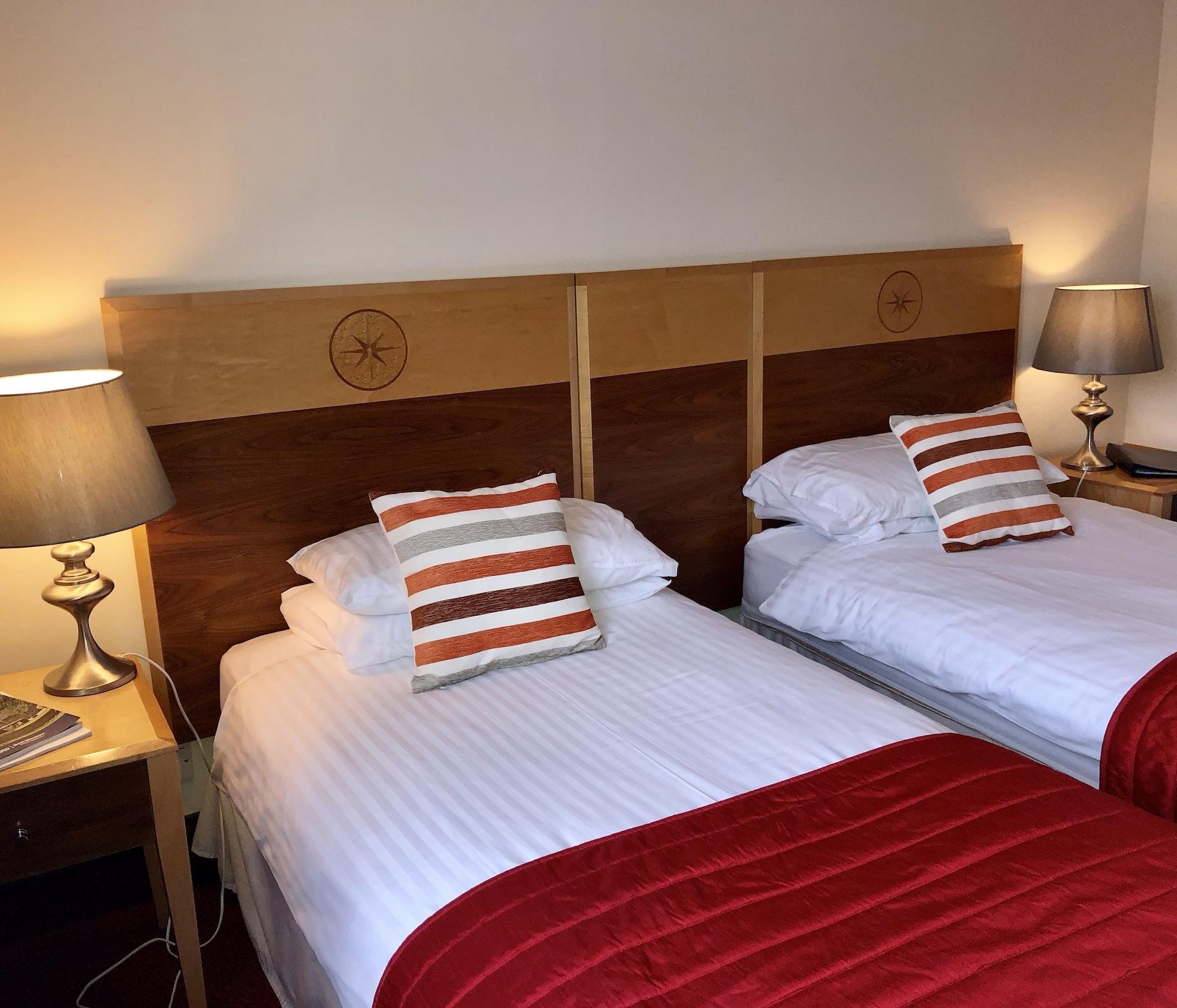 Best Western Compass Inn Tormarton Eksteriør bilde